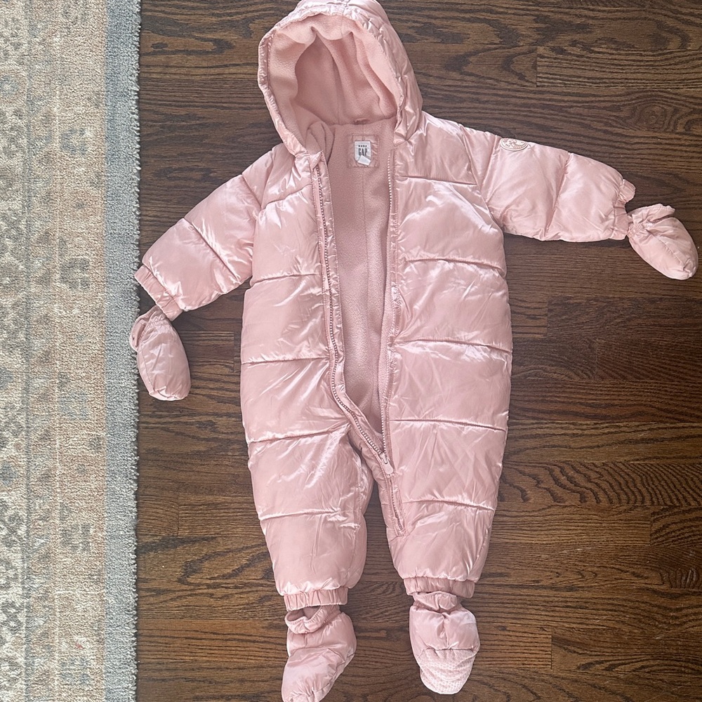 GAP Pink toddler snowsuit with detachable mittens and footies
